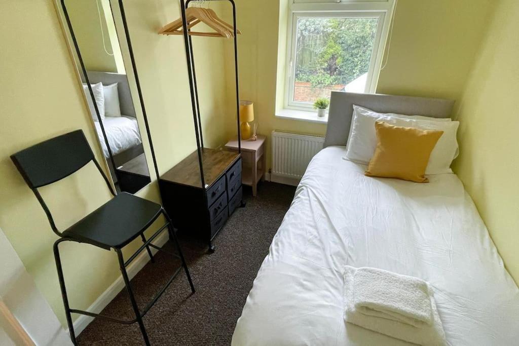 Spacious House In Brighton With Large Garden And Free Parking Apartment
